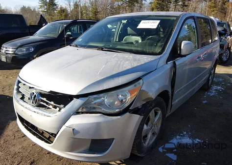 2010 Volkswagen Routan Se from USA, damaged, VIN 2V4RW3D13AR296395